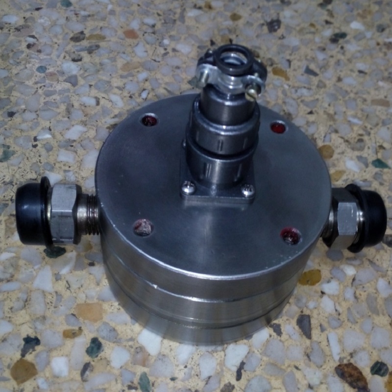 不锈钢微小流量计,脉冲信号,耐高压,外螺纹连接,量程30--400L/H